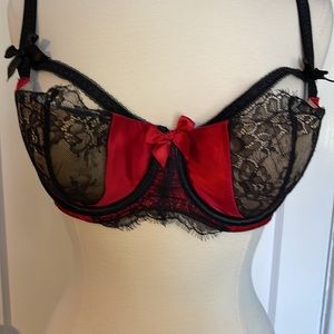 Beautiful CACIQUE 38D Balcony Bra EUC